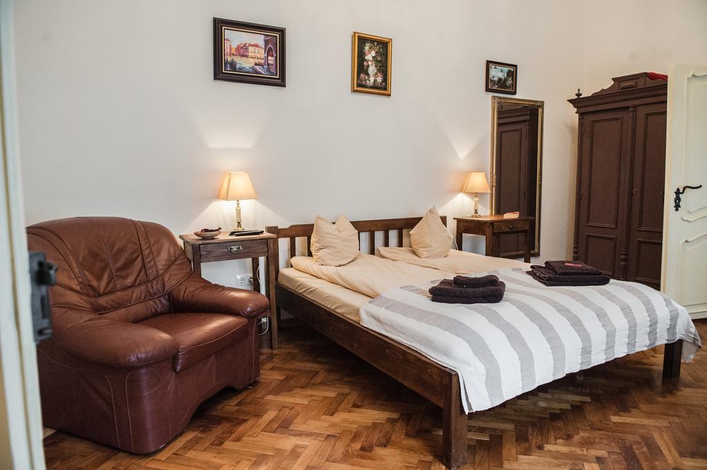 Brukenthal Central Apartments シビウ 部屋 写真