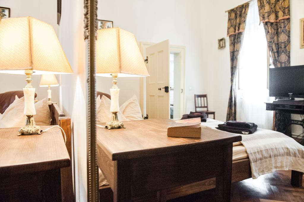 Brukenthal Central Apartments シビウ 部屋 写真