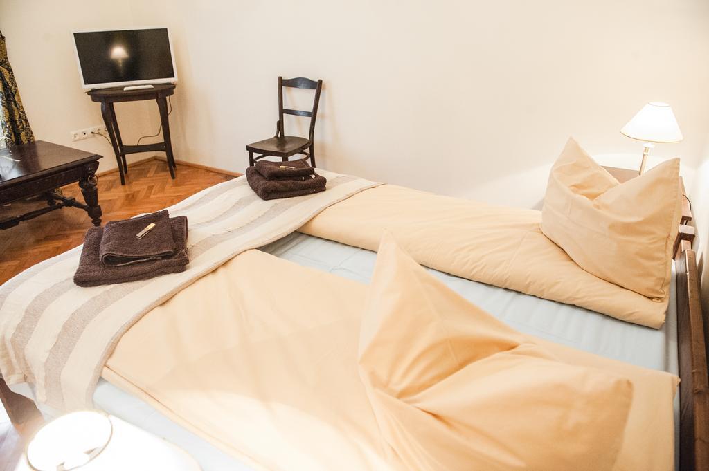 Brukenthal Central Apartments シビウ 部屋 写真